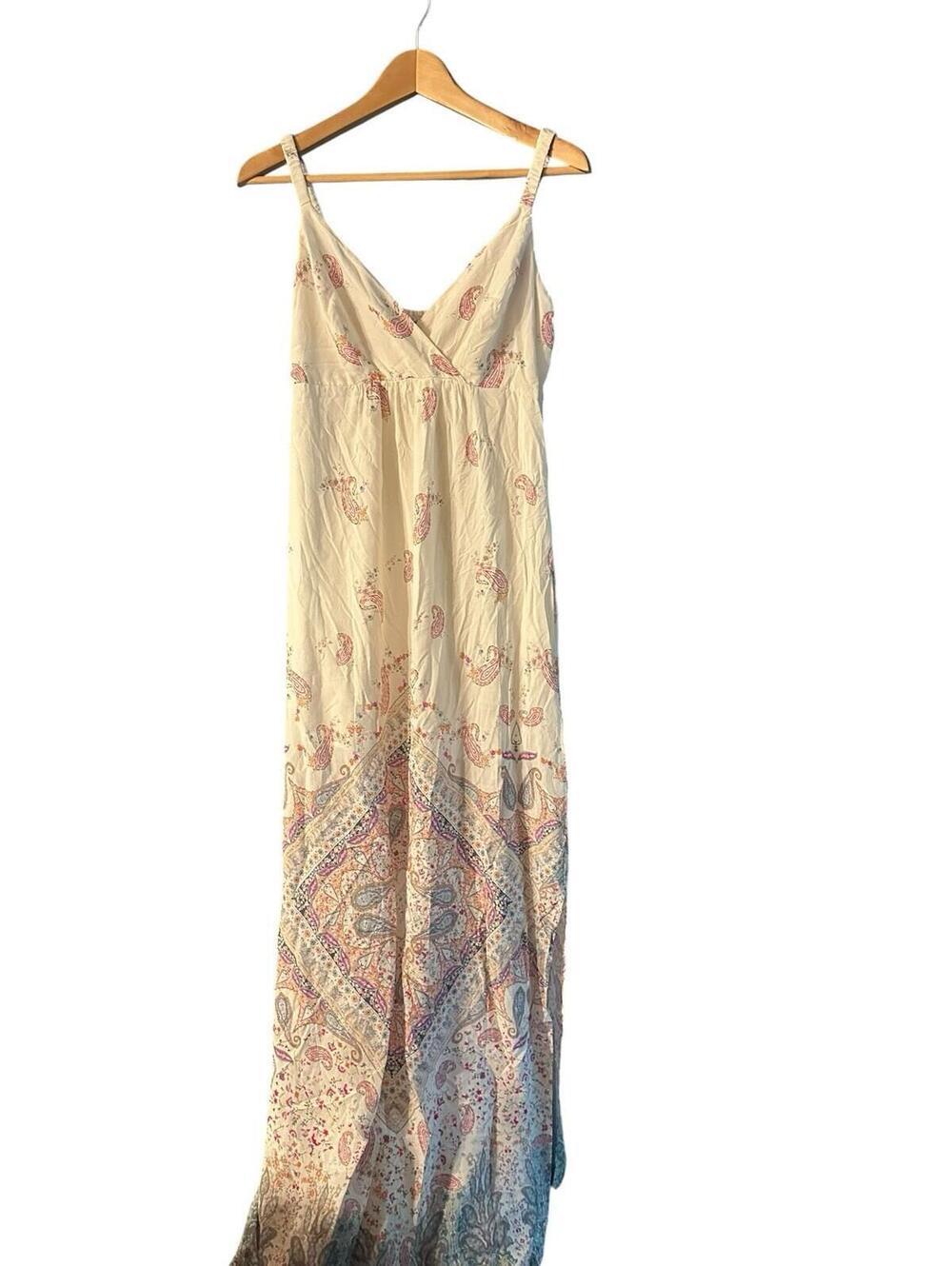 Seraphine Maternity Maxi Dress White Pink Paisley Print Size 4
